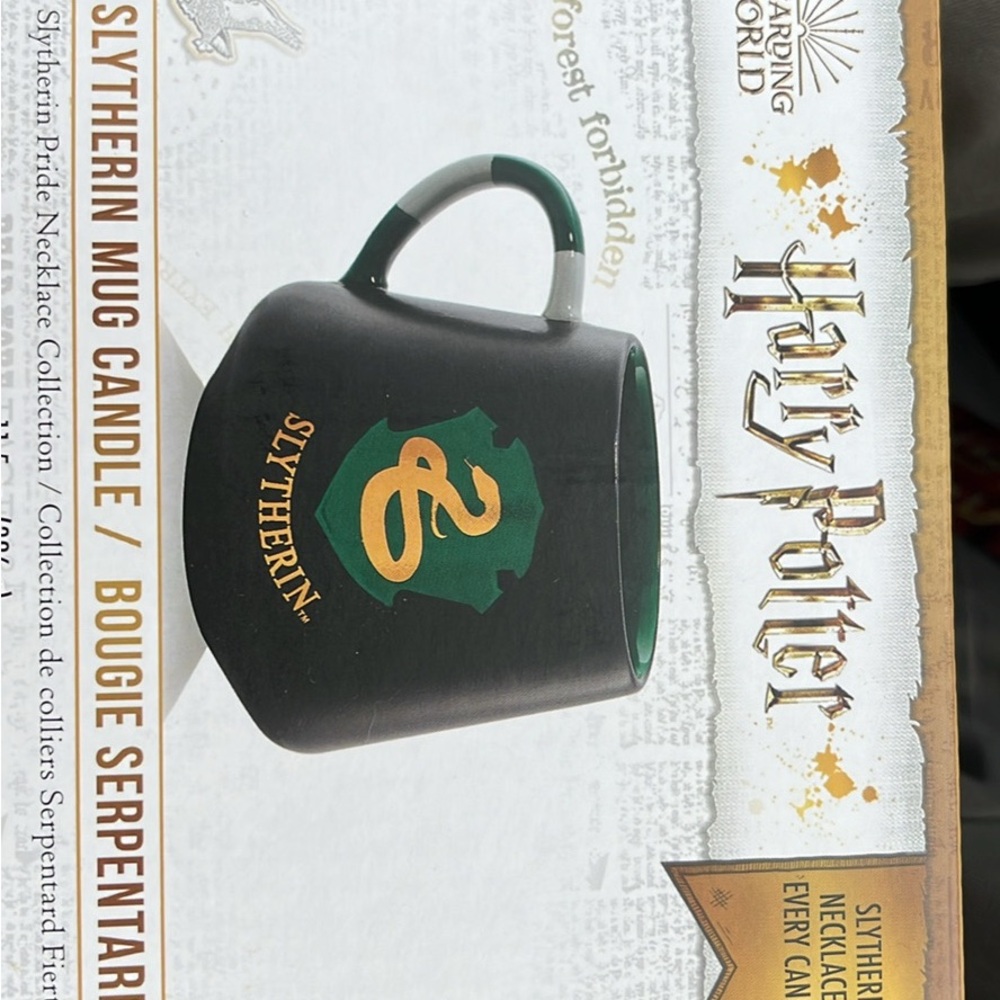 Charmed Aroma Warner Bros. Slytherin Black, Green and Gold Mug Candle